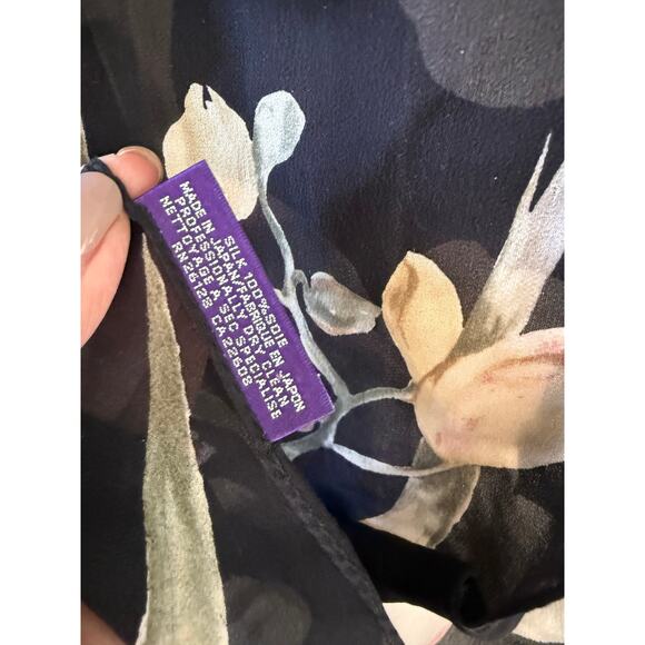 Ralph Lauren Purple Label Rectangular Silk Chiffon Scarf Classic Lilly Print - Picture 7 of 11